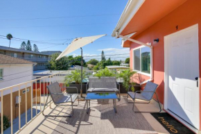 Airy Long Beach Condo Rental 2 Mi to Ocean!